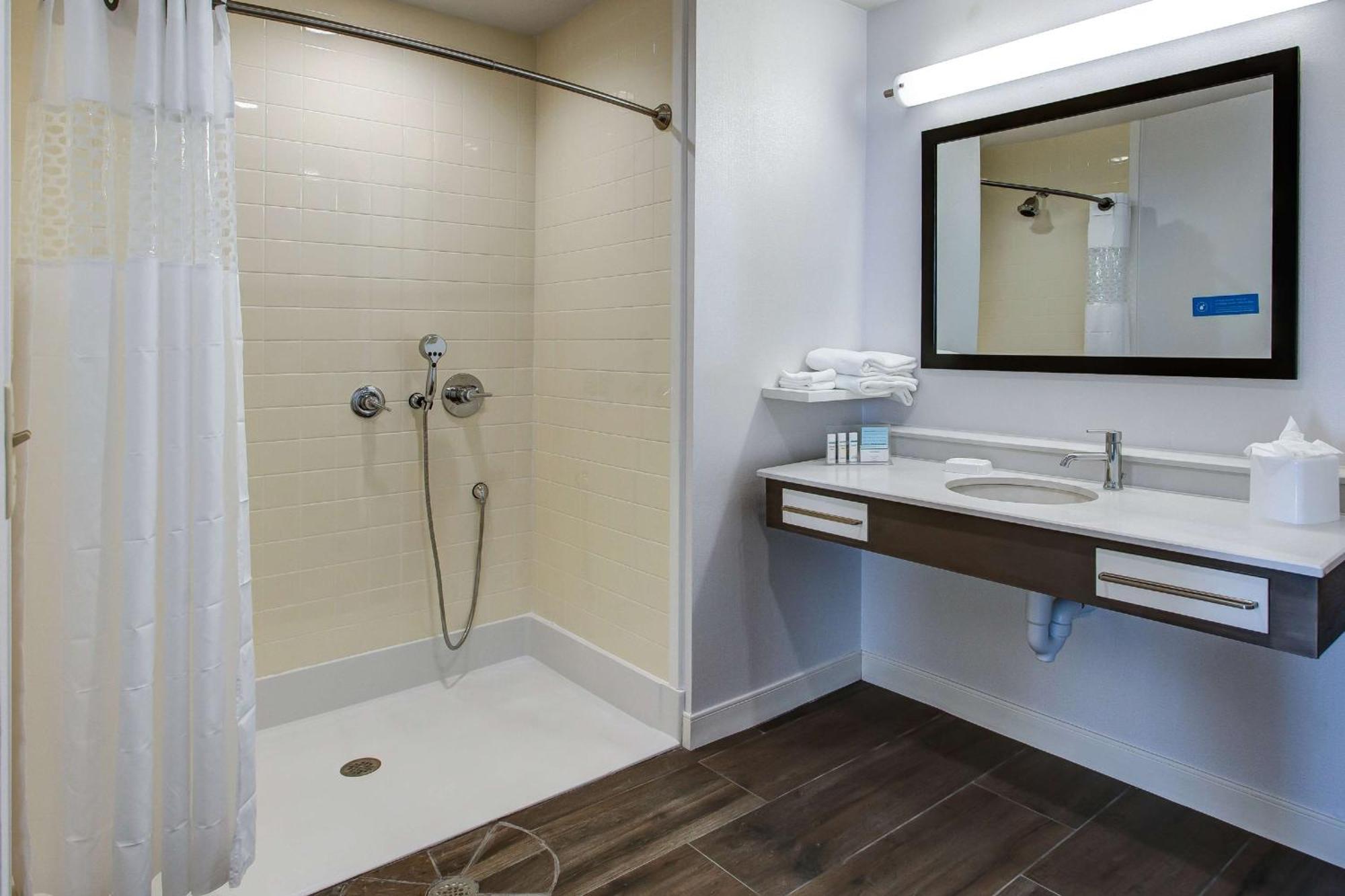 Hampton Inn & Suites-Wichita/Airport, Ks Екстер'єр фото